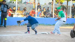 Poker Sound arrasa con 16 carreras en Softbol Aztl&aacute;n