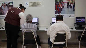M&aacute;s de 70% de tr&aacute;mites del SAT ya se hacen en l&iacute;nea